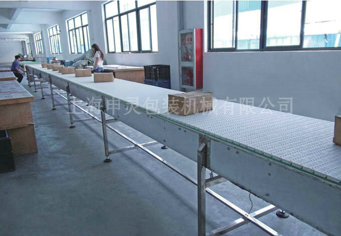 食品的由你帶來—塑鋼網帶輸送機